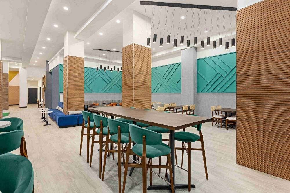 New York Holiday Inn LIC - LaGuardia West
